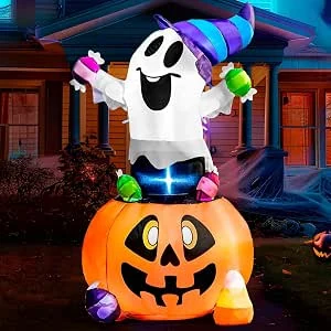 Joiedomi 1,52 m hoge Halloween opblaasbare geest grijpt snoep opblaasbare tuindecoratie met ingebouwde LED's, opblaasbare geest die op pompoen wordt geplaatst voor Halloween binnen, buiten, tuin, tuin