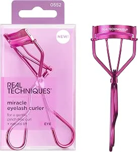 Real Techniques wimperkruller, zacht hulpmiddel voor gelifte wimpers, gebruik met mascara voor extra volume, reisformaat, comfortabele grip, knijpvrij ontwerp, roze, dierproefvrij