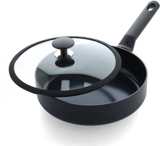 BK Blue Label Induction Hapjespan 24cm - 2.65L - PFAS-vrije antikleeflaag - Hapjespan inductie - Keramische pan - Ovenbestendig tot 160�C - Koudgrepen - Met deksel - Zwart